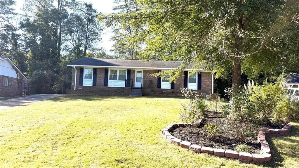 3 bedroom, 2 bathroom, 1,350 sq ft single family residence for sale at 1487 Colony East Circle, Stone Mountain, GA 30083 — photo 9