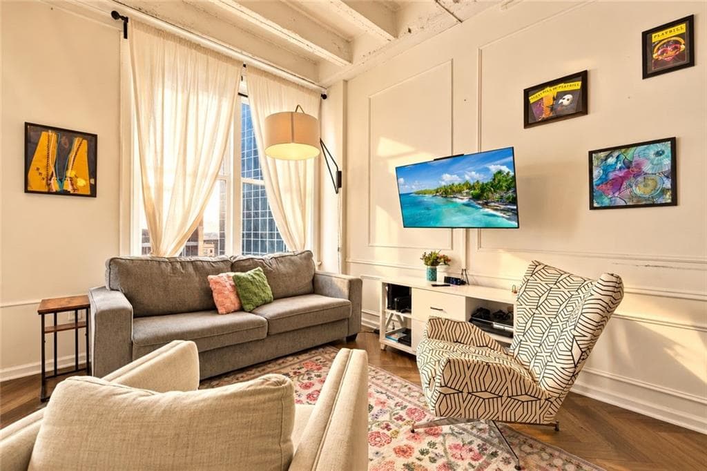 1 bedroom, 1 bathroom, 586 sq ft condominium for sale at 32 Peachtree Street, Atlanta, GA 30303 — photo 7