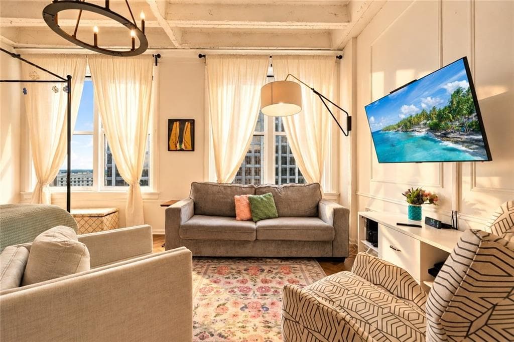 1 bedroom, 1 bathroom, 586 sq ft condominium for sale at 32 Peachtree Street, Atlanta, GA 30303 — photo 8