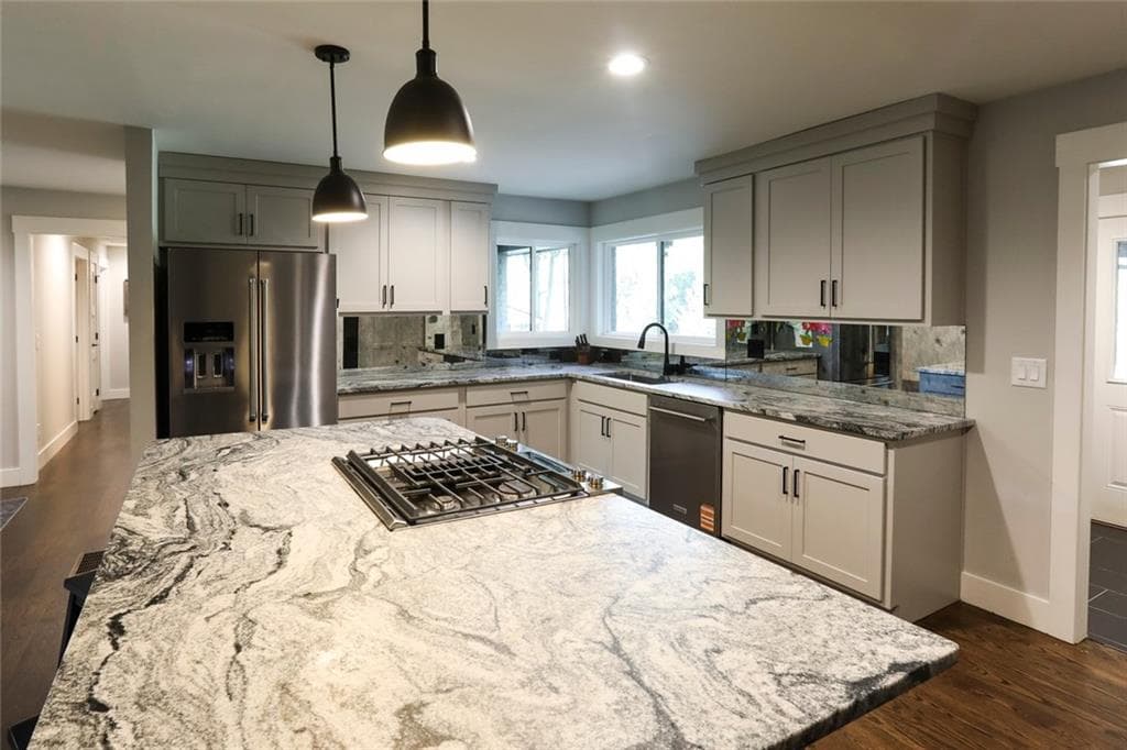 3 bedroom, 2 bathroom, 1,466 sq ft single family residence for sale at 1389 Sanden Ferry Drive, Decatur, GA 30033 — photo 3