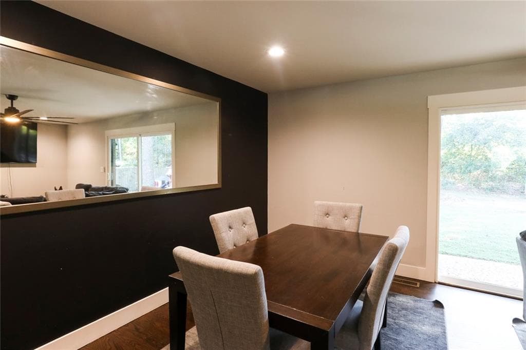 3 bedroom, 2 bathroom, 1,466 sq ft single family residence for sale at 1389 Sanden Ferry Drive, Decatur, GA 30033 — photo 6