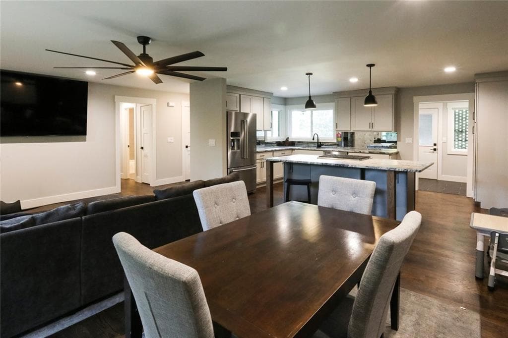 3 bedroom, 2 bathroom, 1,466 sq ft single family residence for sale at 1389 Sanden Ferry Drive, Decatur, GA 30033 — photo 7