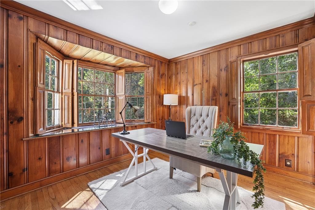 3 bedroom, 2 bathroom, 1,289 sq ft single family residence for sale at 335 N Garden Lane, Atlanta, GA 30309 — photo 9