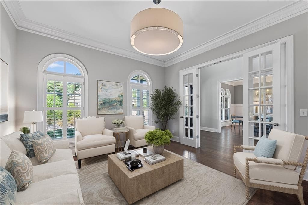 6 bedroom, 7 bathroom, 8,364 sq ft single family residence for sale at 125 Tolhouse Court, Milton, GA 30004 — photo 5