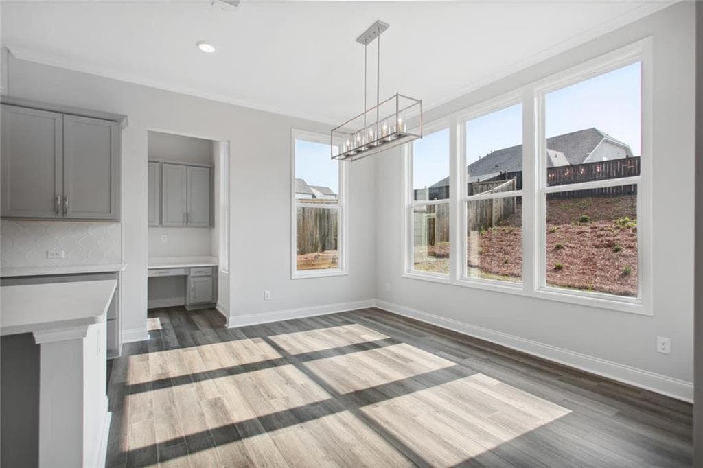 4 bedroom, 3 bathroom, 2,730 sq ft single family residence for rent at 644 Stoneview Drive, Holly Springs, GA 30115 for $3,500 a month — photo 6