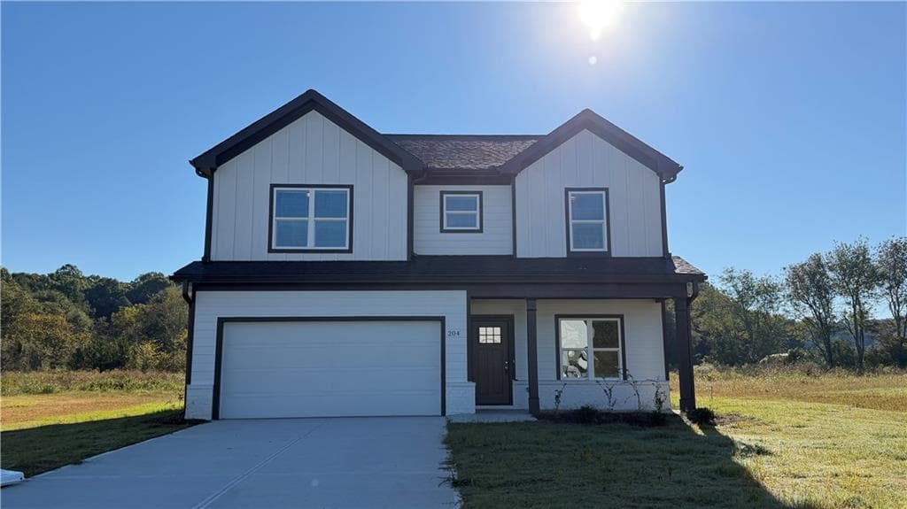 4 bedroom, 3 bathroom, 2,059 sq ft single family residence for rent at 204 Strawberry Lane, Winder, GA 30680 for $2,090 a month