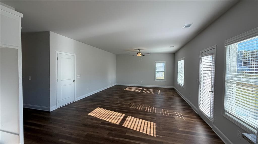 4 bedroom, 3 bathroom, 2,059 sq ft single family residence for rent at 204 Strawberry Lane, Winder, GA 30680 for $2,090 a month — photo 7