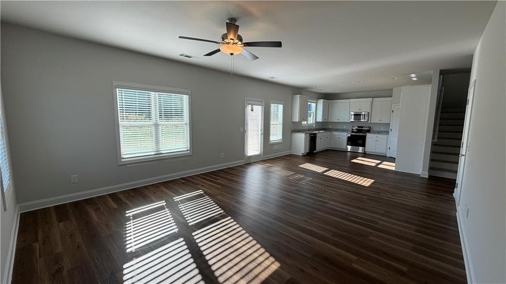 4 bedroom, 3 bathroom, 2,059 sq ft single family residence for rent at 204 Strawberry Lane, Winder, GA 30680 for $2,090 a month — photo 9