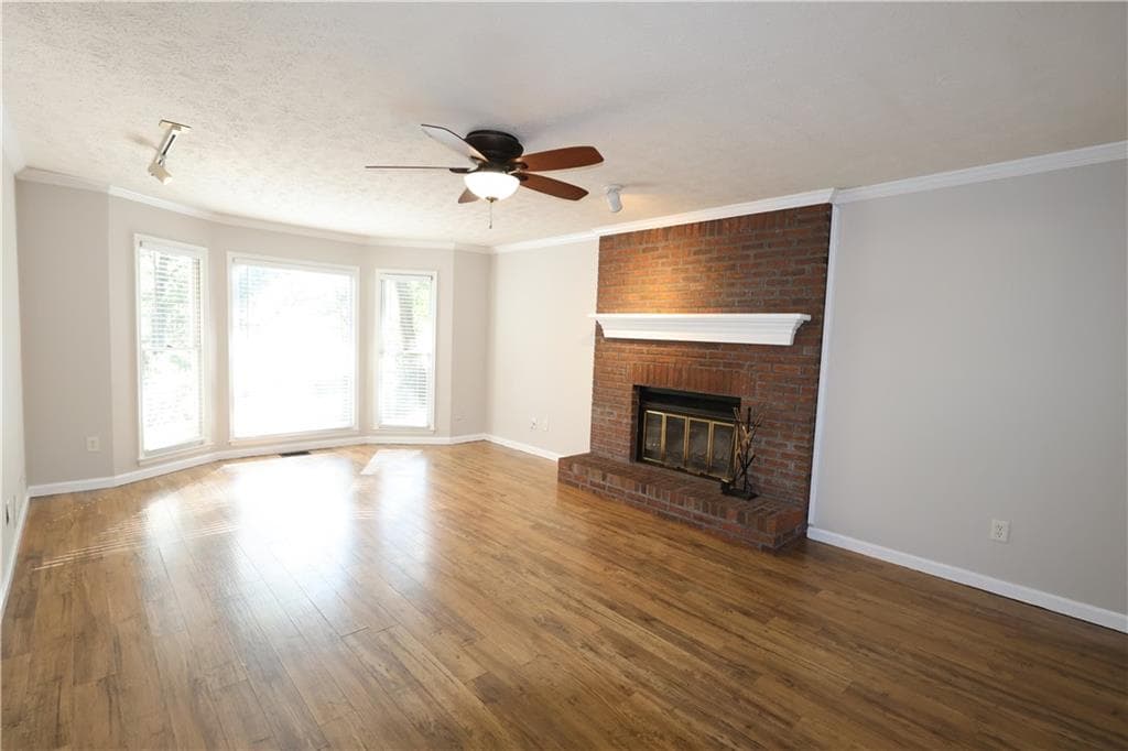 4 bedroom, 3 bathroom, 3,300 sq ft single family residence for rent at 185 White Pines Drive, Alpharetta, GA 30004 for $3,300 a month — photo 5