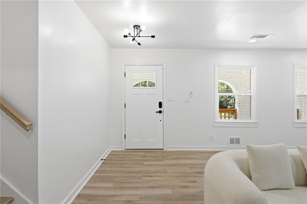 5 bedroom, 3 bathroom, 2,331 sq ft single family residence for sale at 4804 Thompson Mill Road, Lithonia, GA 30038 — photo 6