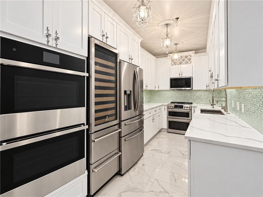 1 bedroom, 1 bathroom, 1,080 sq ft condominium for sale at 2865 Lenox Road 211, Atlanta, GA 30324 — photo 6