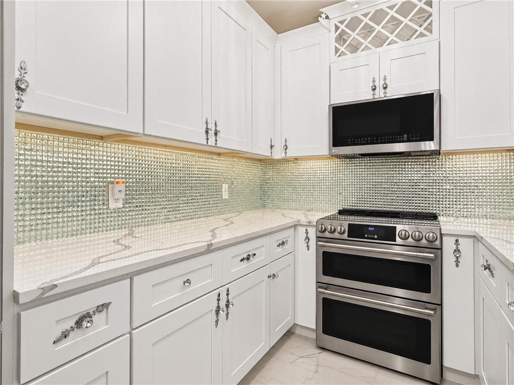 1 bedroom, 1 bathroom, 1,080 sq ft condominium for sale at 2865 Lenox Road 211, Atlanta, GA 30324 — photo 7