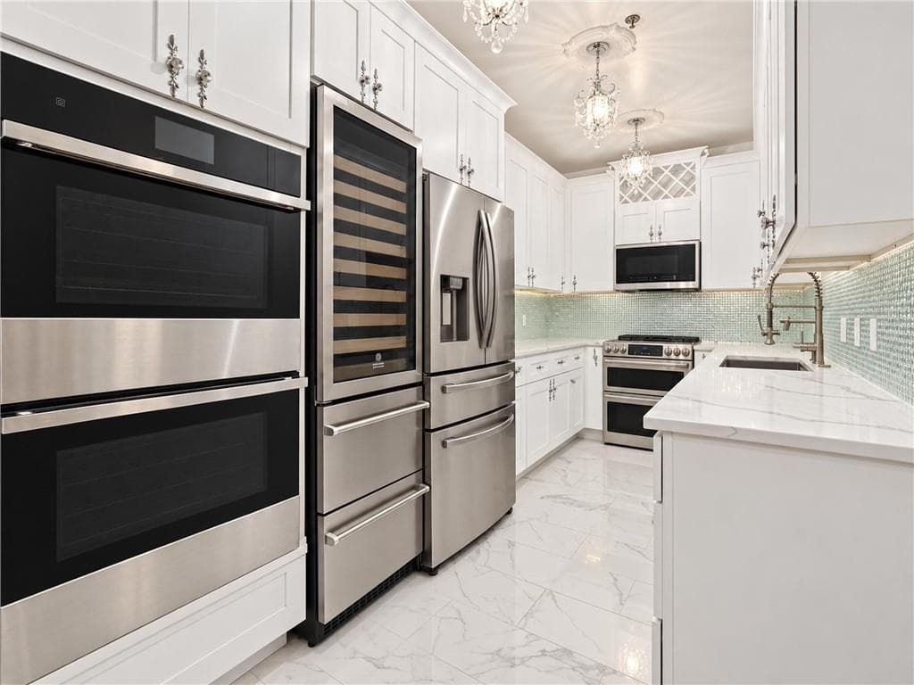 1 bedroom, 1 bathroom, 1,080 sq ft condominium for sale at 2865 Lenox Road 211, Atlanta, GA 30324 — photo 8