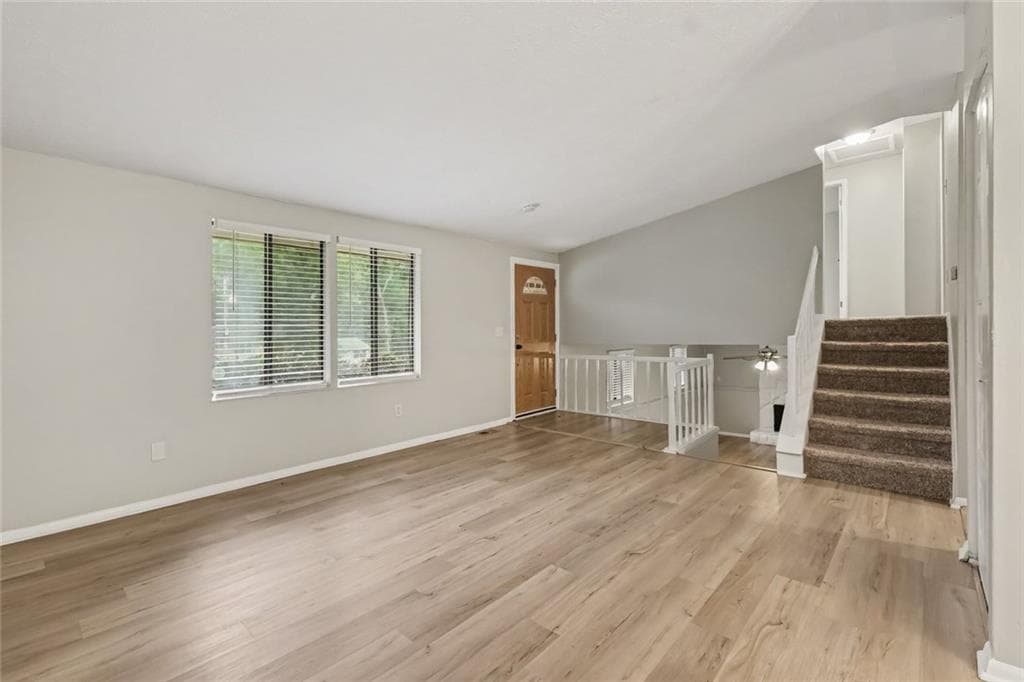 3 bedroom, 2 bathroom, 1,520 sq ft single family residence for sale at 5765 Fieldstone Drive, Lithonia, GA 30038 — photo 4