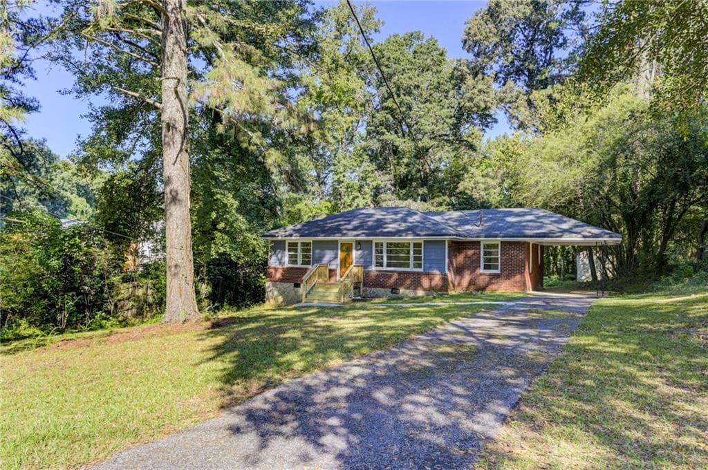 3 bedroom, 1 bathroom, 1,075 sq ft single family residence for rent at 2024 Shady Lane, Tucker, GA 30084 for $1,895 a month — photo 2