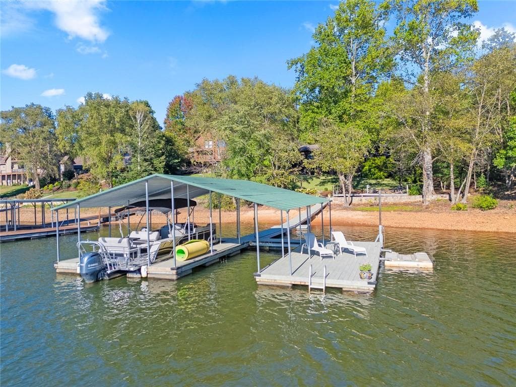 5 bedroom, 4 bathroom, 4,499 sq ft single family residence for sale at 431 Oakmont Drive, Hiawassee, GA 30546 — photo 4