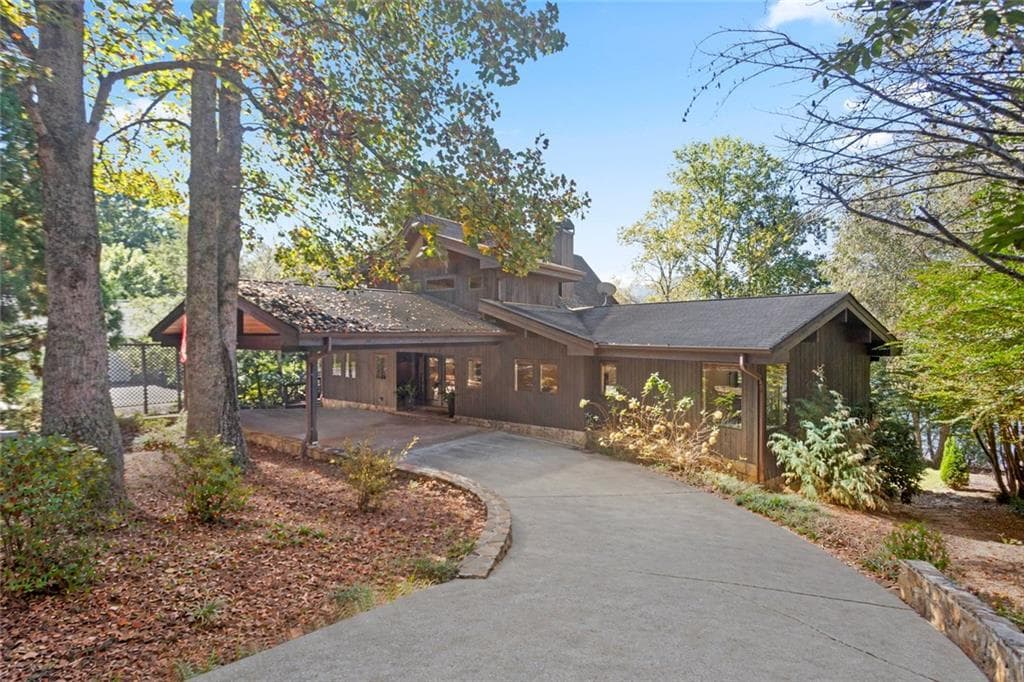 5 bedroom, 4 bathroom, 4,499 sq ft single family residence for sale at 431 Oakmont Drive, Hiawassee, GA 30546 — photo 7