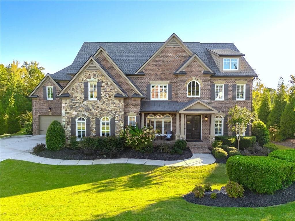 6 bedroom, 7 bathroom, 8,364 sq ft single family residence for sale at 125 Tolhouse Court, Milton, GA 30004 — photo 1 of 56
