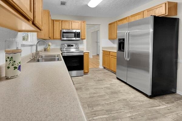 4 bedroom, 3 bathroom, 2,114 sq ft single family residence for sale at 4230 Crestside Ridge Ridge, Snellville, GA 30039 — photo 9