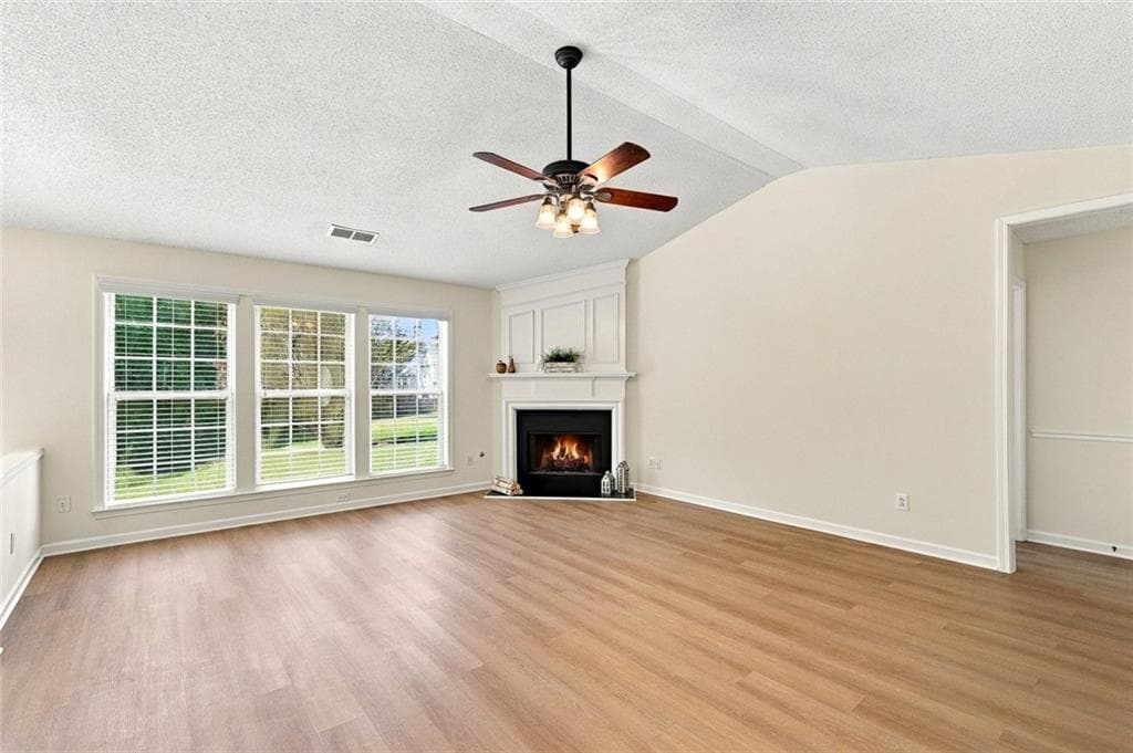 3 bedroom, 2 bathroom, 1,375 sq ft single family residence for rent at 136 Park Forest Drive, Kennesaw, GA 30144 for $2,200 a month — photo 4
