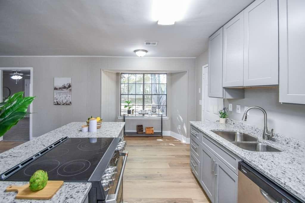 4 bedroom, 3 bathroom, 1,746 sq ft single family residence for sale at 1871 Singer Way, Lithonia, GA 30058 — photo 8