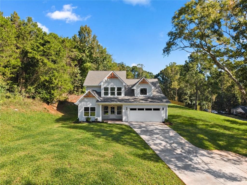 4 bedroom, 4 bathroom, 2,187 sq ft single family residence for sale at 4615 PERRY RD, Gainesville, GA 30506