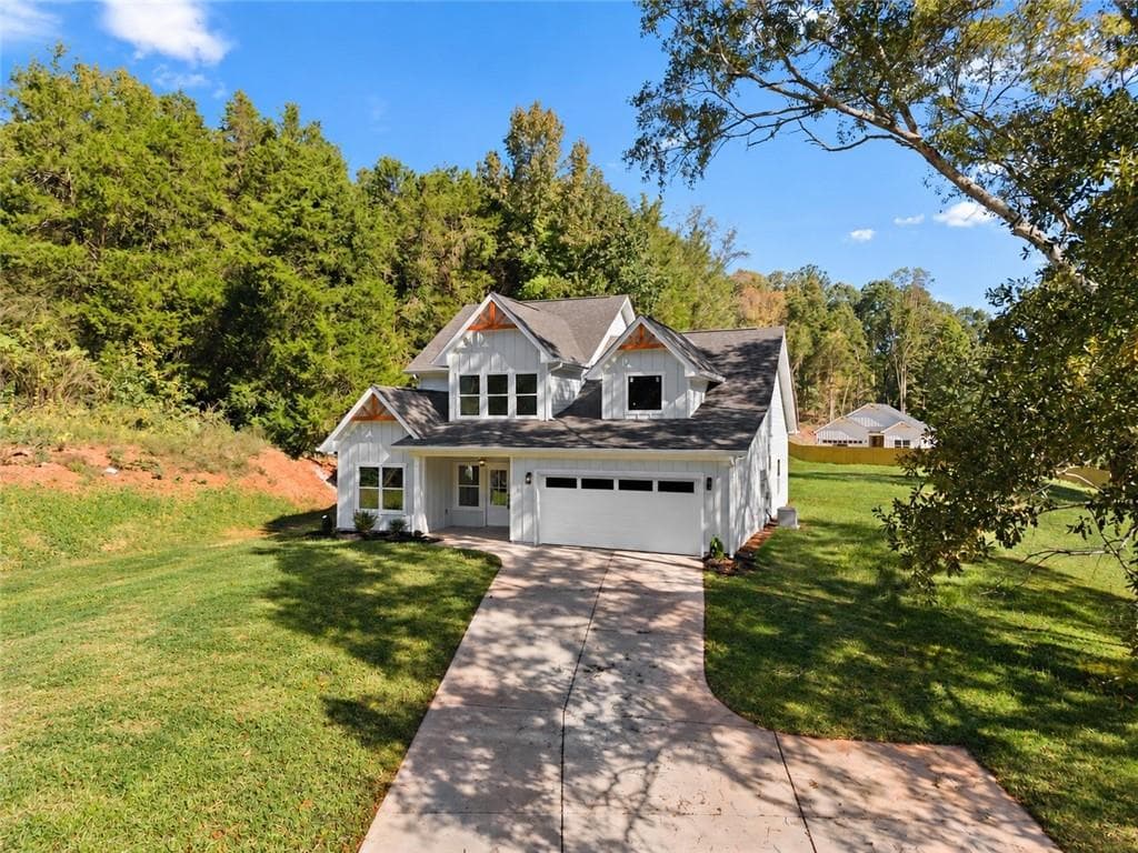 4 bedroom, 4 bathroom, 2,187 sq ft single family residence for sale at 4615 PERRY RD, Gainesville, GA 30506 — photo 3