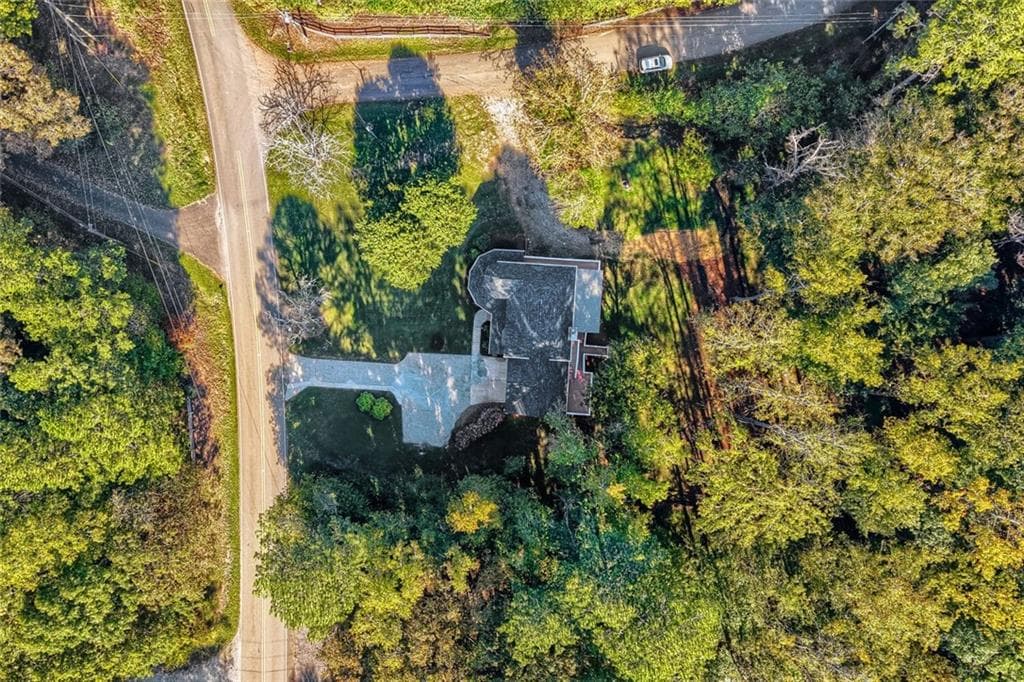 4 bedroom, 4 bathroom, 4,326 sq ft single family residence for sale at 1436 Old Mill Road, Ball Ground, GA 30107 — photo 4