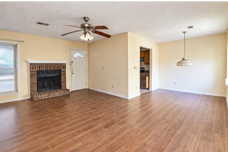 2 bedroom, 2 bathroom, 1,064 sq ft townhouse for sale at 229 Mateo Walk, Lawrenceville, GA 30046 — photo 2