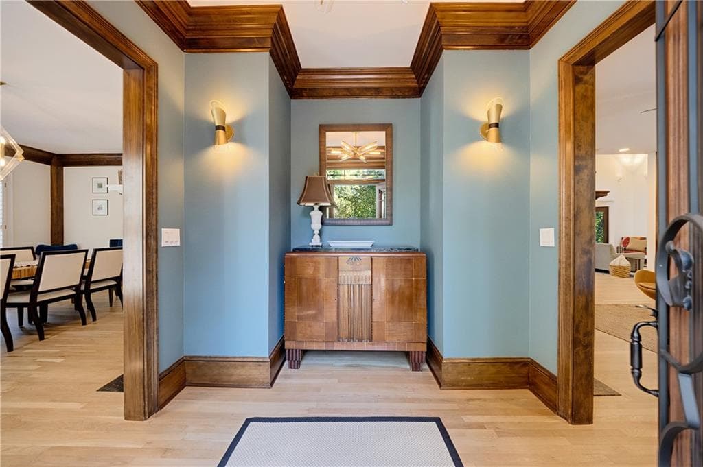 6 bedroom, 5 bathroom, 6,091 sq ft single family residence for sale at 535 Chilhoe Drive, Canton, GA 30115 — photo 9