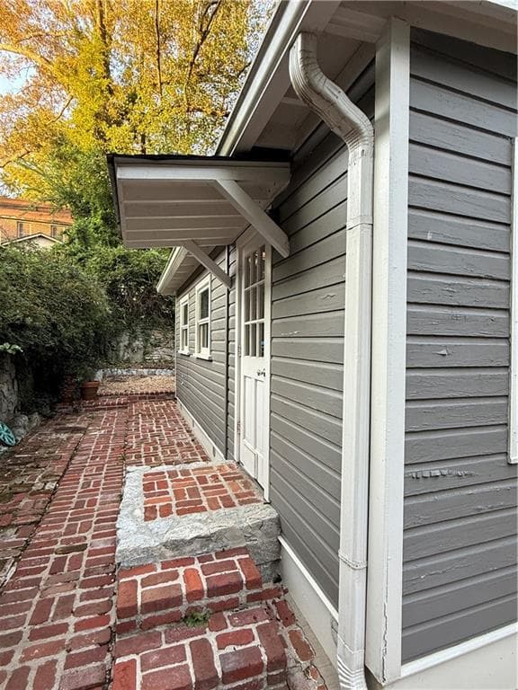 2 bedroom, 3 bathroom, 1,347 sq ft single family residence for sale at 478 Burlington Road, Atlanta, GA 30307 — photo 10
