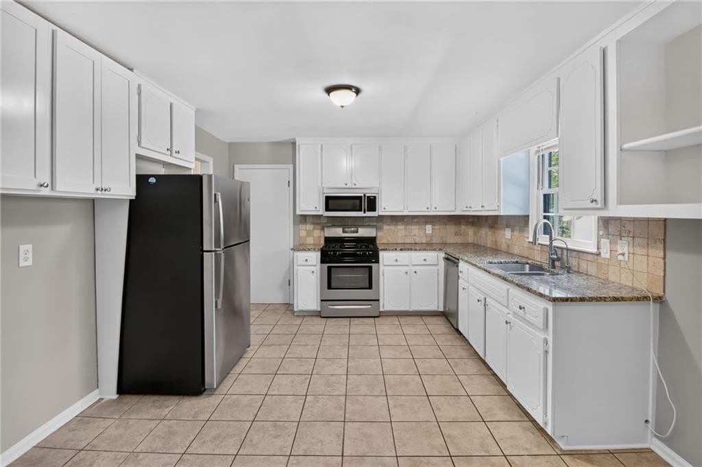 3 bedroom, 2 bathroom, 1,586 sq ft single family residence for rent at 2932 Brett Circle, Acworth, GA 30101 for $2,300 a month — photo 8