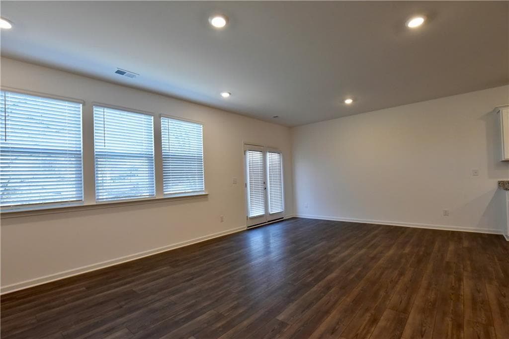 3 bedroom, 3 bathroom, 1,831 sq ft townhouse for rent at 140 Star Court, Pendergrass, GA 30567 for $1,875 a month — photo 6