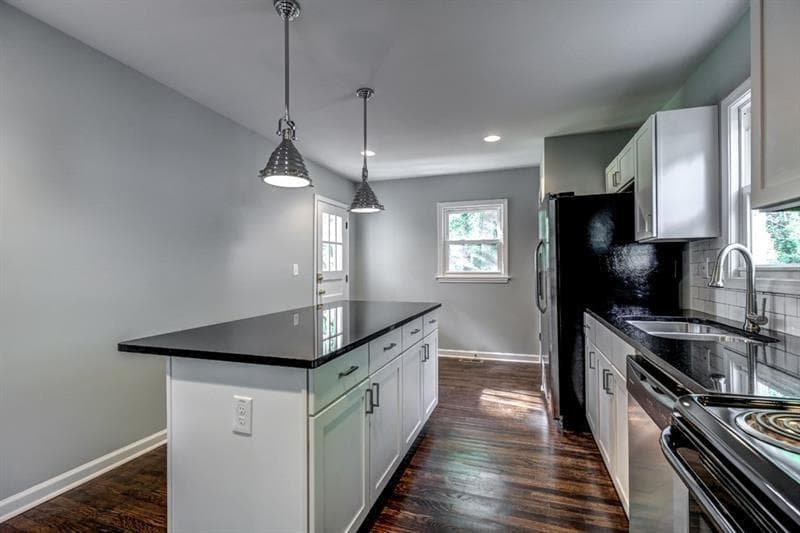 2 bedroom, 2 bathroom, 1,030 sq ft single family residence for rent at 385 Eleanor Street, Atlanta, GA 30317 for $2,800 a month — photo 7