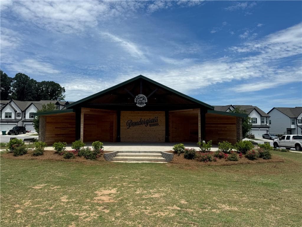 3 bedroom, 3 bathroom, 1,813 sq ft townhouse for rent at 154 Star Court, Pendergrass, GA 30567 for $1,875 a month — photo 2