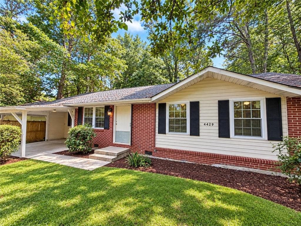 4 bedroom, 1 bathroom, 1,757 sq ft single family residence for sale at 4429 Glade Road, Forest Park, GA 30297 — photo 2