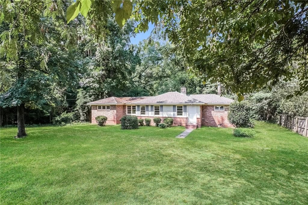 3 bedroom, 2 bathroom, 1,876 sq ft single family residence for sale at 5225 Boyd Drive, Columbus, GA 31909