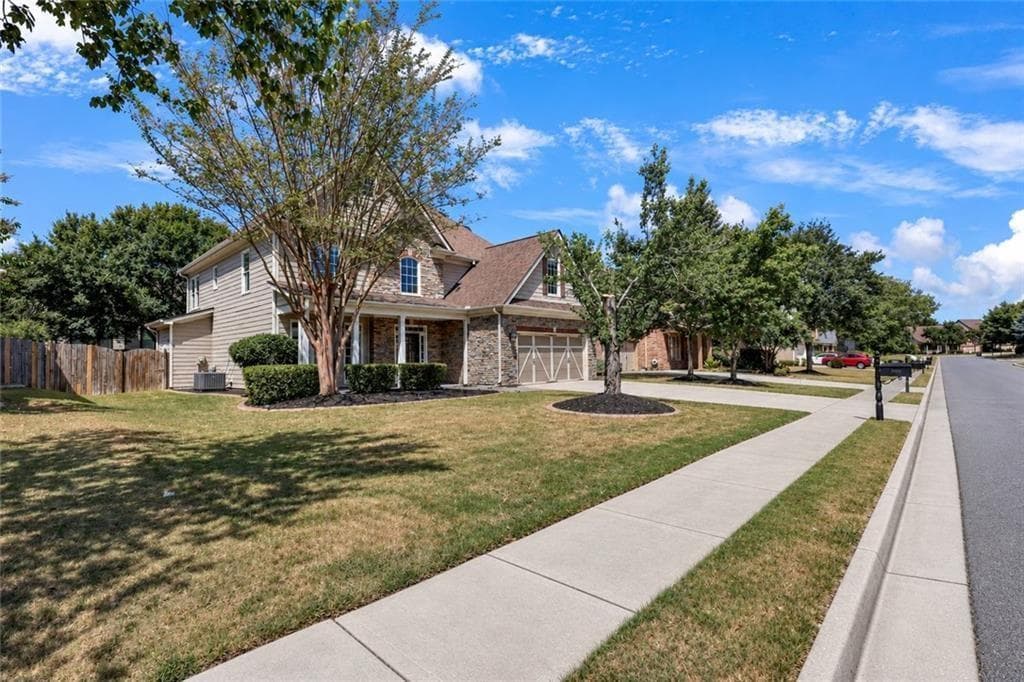 4 bedroom, 4 bathroom, 3,197 sq ft single family residence for rent at 320 Baymist Drive, Loganville, GA 30052 for $2,700 a month — photo 3
