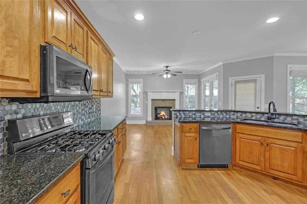 4 bedroom, 4 bathroom, 3,197 sq ft single family residence for rent at 320 Baymist Drive, Loganville, GA 30052 for $2,700 a month — photo 10