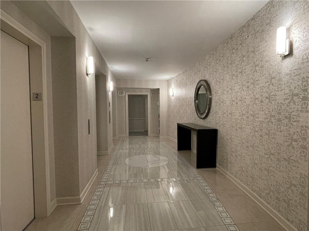 2 bedroom, 2 bathroom, 1,473 sq ft condominium for rent at 3475 Oak Valley Road 260, Atlanta, GA 30326 for $2,700 a month — photo 3
