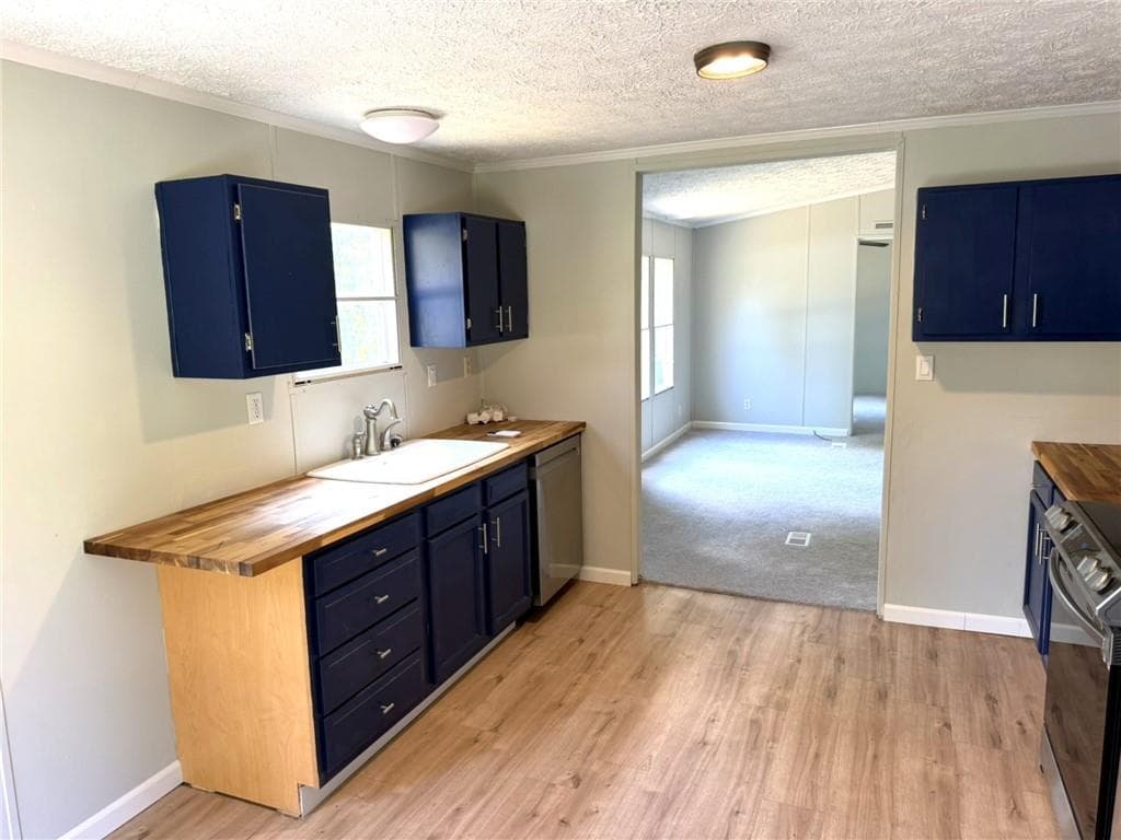 3 bedroom, 2 bathroom, 1,152 sq ft single family residence for sale at 231 Hawks Way, Chatsworth, GA 30705 — photo 3