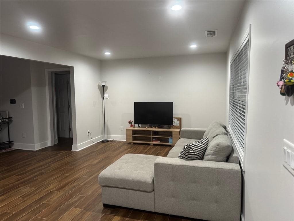 3 bedroom, 2 bathroom, 1,437 sq ft single family residence for rent at 1258 Campbellton Road, Atlanta, GA 30310 for $2,600 a month — photo 6