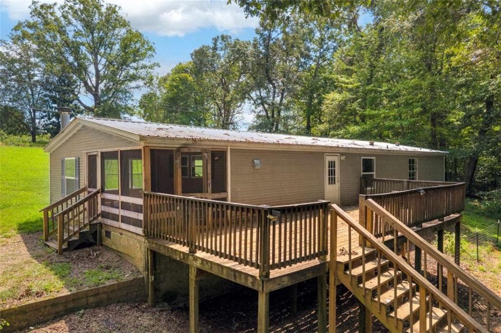 3 bedroom, 2 bathroom, 1,716 sq ft single family residence for sale at 515 Donald Cleveland Road, Mount Airy, GA 30563 — photo 6