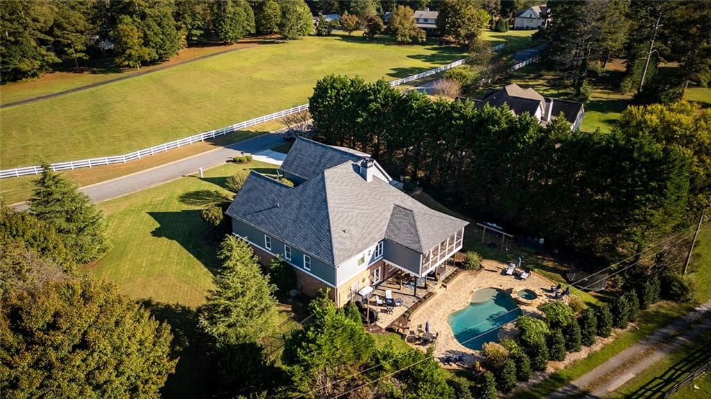 5 bedroom, 4 bathroom, 3,093 sq ft single family residence for sale at 1207 Olde Lexington Road, Hoschton, GA 30548 — photo 3