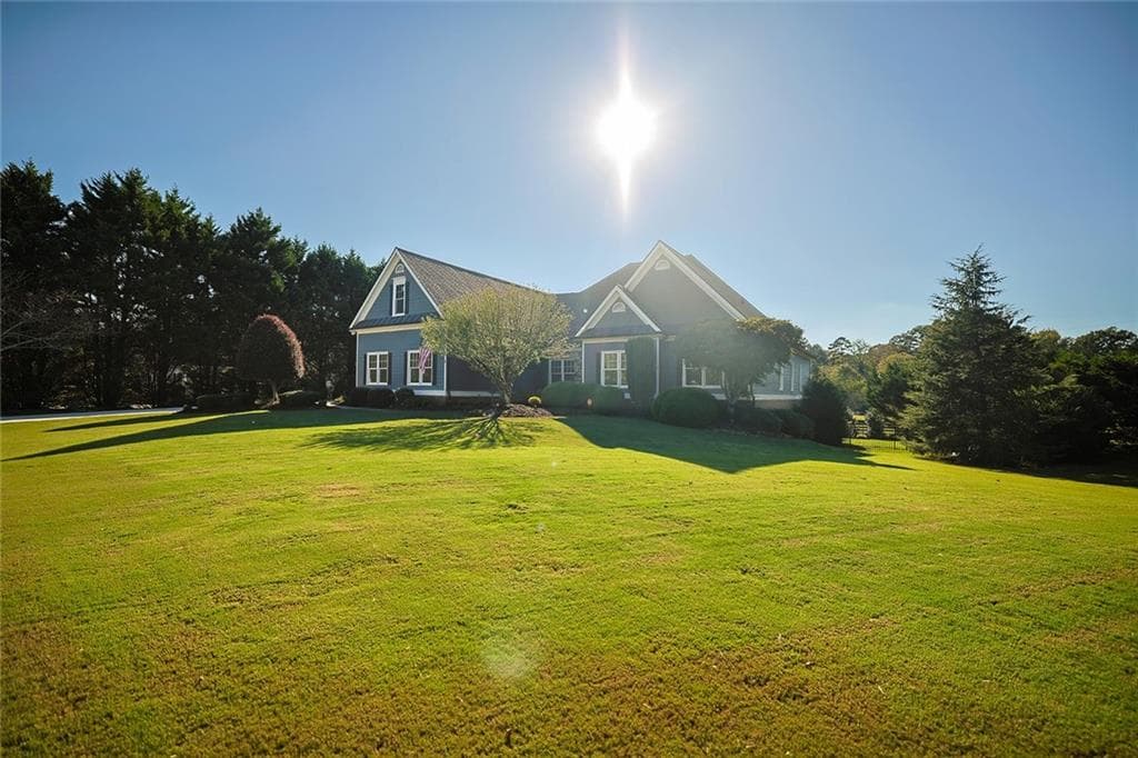 5 bedroom, 4 bathroom, 3,093 sq ft single family residence for sale at 1207 Olde Lexington Road, Hoschton, GA 30548 — photo 7