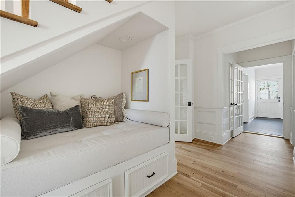 6 bedroom, 6 bathroom, 5,319 sq ft single family residence for sale at 235 S Columbia Drive, Decatur, GA 30030 — photo 6