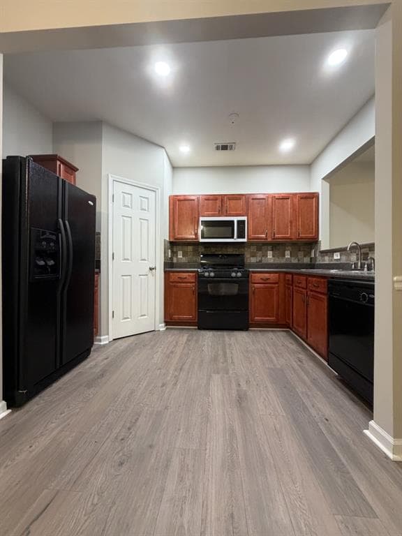 3 bedroom, 3 bathroom, 1,702 sq ft townhouse for sale at 2077 Lakeshore Overlook Drive, Kennesaw, GA 30152 — photo 10