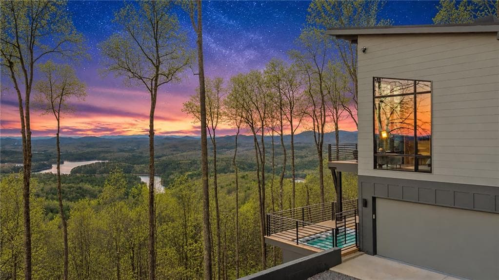 4 bedroom, 5 bathroom, 4,288 sq ft single family residence for sale at 970 Lakeview Drive, Blue Ridge, GA 30513