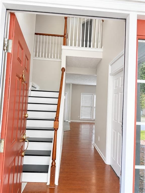 4 bedroom, 3 bathroom, 2,234 sq ft single family residence for sale at 3140 Abbotts Pointe Drive, Duluth, GA 30097 — photo 2