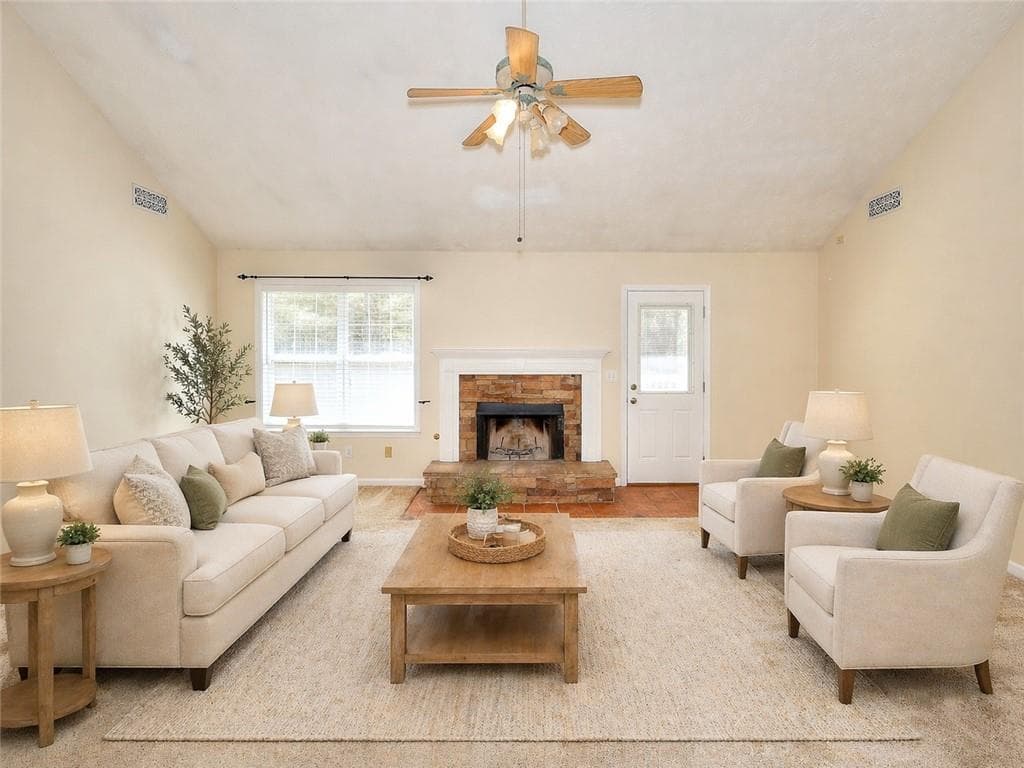 3 bedroom, 2 bathroom, 1,633 sq ft single family residence for sale at 2875 New Hope Road, Dacula, GA 30019 — photo 2